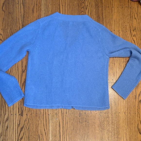 Vince Sweater - Picture 8 of 8